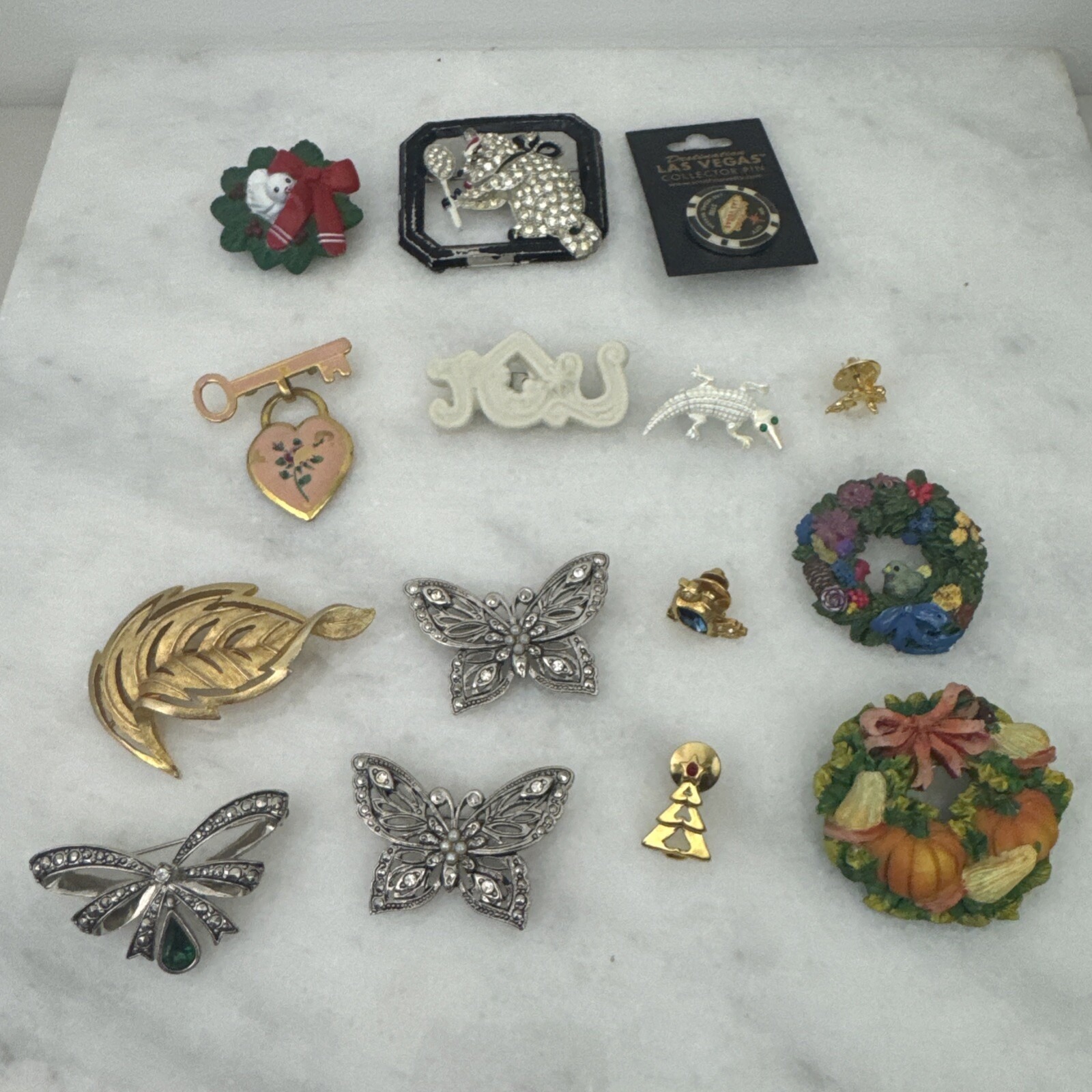 Lot Of 15 Rhinestone BroochPin Lot Gold Tone Silver Tone 39$